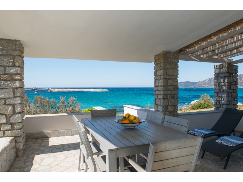Villa Alie - Casa vacanze sul mare a Villasimius in Sardegna - splendido panorama della spiaggia dal patio esterno