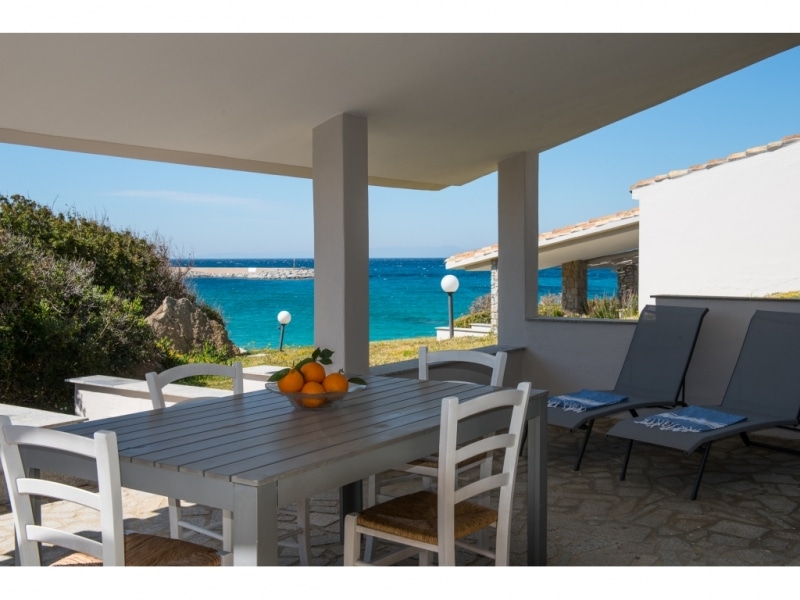 Villa Alimene - Casa vacanze sul mare a Villasimius in Sardegna - Panorama dal patio con vista sul mare