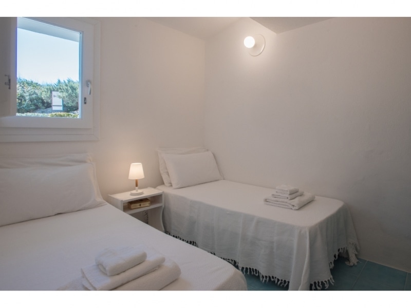 Villa Eunice - Casa vacanze sul mare a Villasimius in Sardegna - camera con letto doppio.