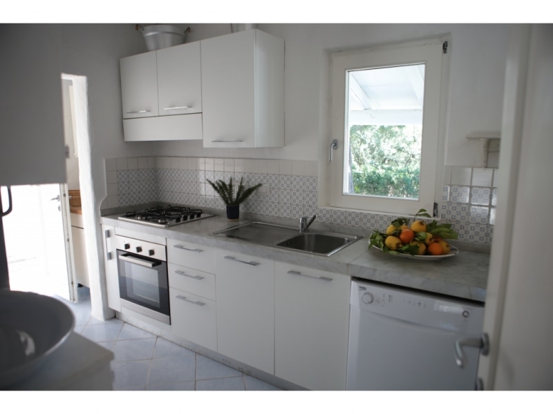 Villa Maria Mercedes - Casa vacanze sul mare a Villasimius in Sardegna - cucina con angolo cottura.