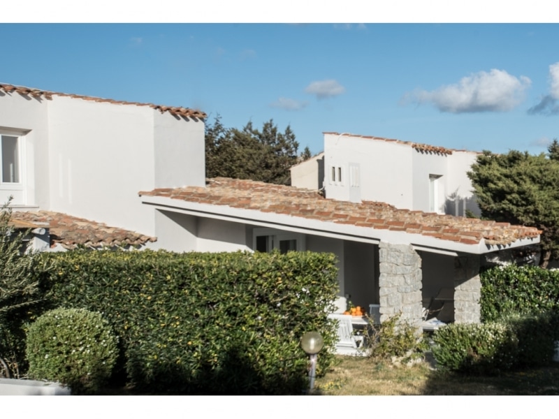 Villa Eudora - Casa vacanze sul mare a Villasimius in Sardegna - scorcio di villa immersa nel verde con panorama mozzafiato sul mare.