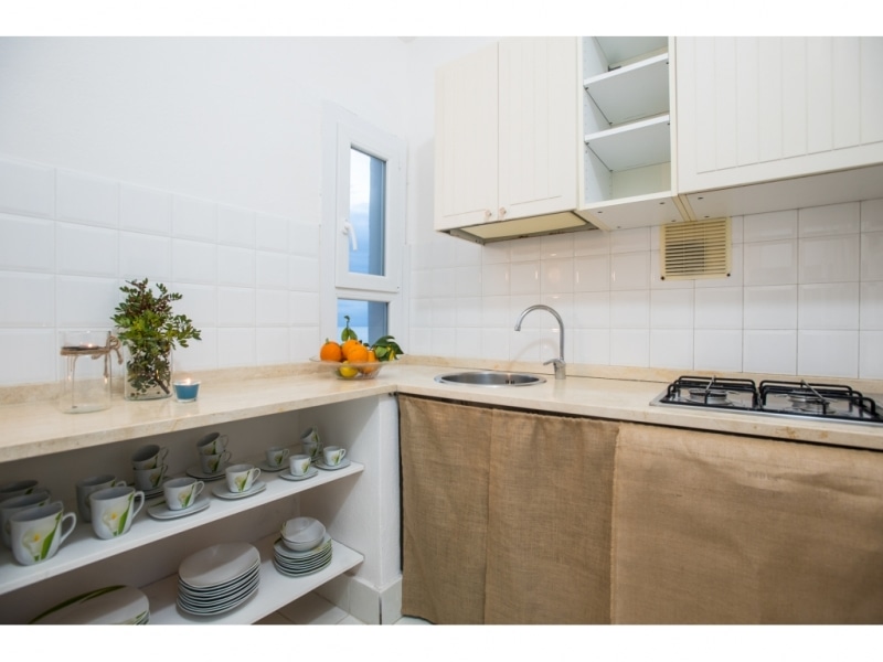 Villa Anfitrite - Casa vacanze sul mare a Villasimius in Sardegna - cucina con angolo cottura.