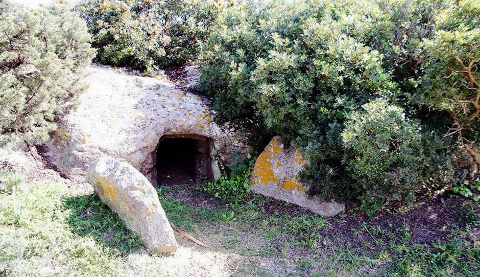Villasimius domus de janas